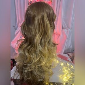 NEW Wig26” Curtain Bangs, highlights, curls, Gorgeous FREE SHIPPING